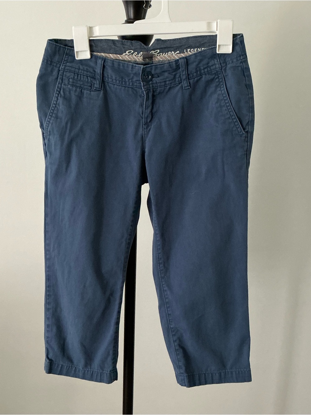 Eddie Bauer Women’s Legend Wash Chino Capri Pants – P0 – Slate Blue